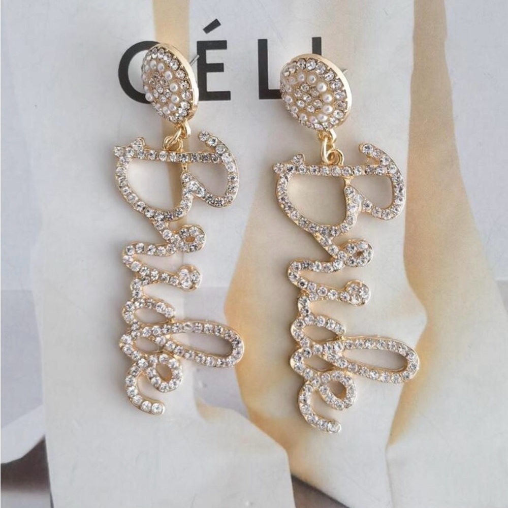 Bundle of 4 Bridal Accessories - Picture 2 of 4